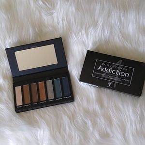 Younique Moodstruck Addiction 4 Palette